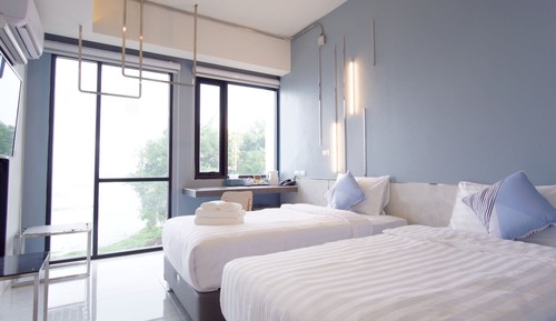 Habitación con 2 camas individuales, vistas al lago