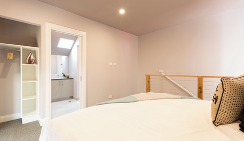 Loft (King Gallery 1)