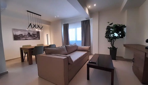 Master Suite | City View