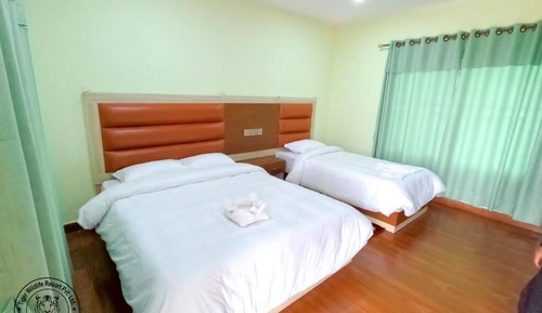 Habitación Deluxe doble, 2 habitaciones, fumadores, vistas al jardín