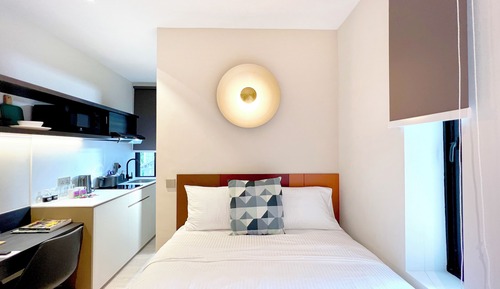 Estudio superior, 1 cama de matrimonio
