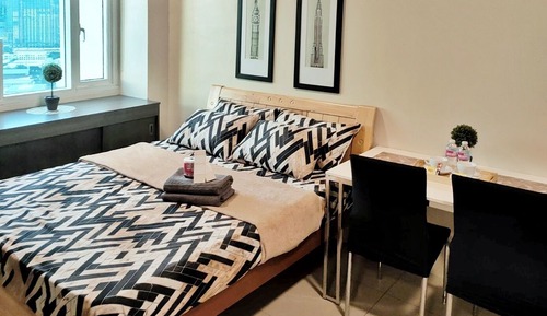 Estudio ejecutivo, 1 cama de matrimonio