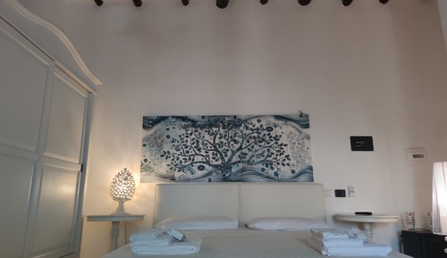 Habitación Deluxe con 2 camas individuales, baño privado (Arua)