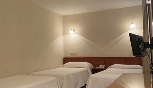 Habitación triple básica