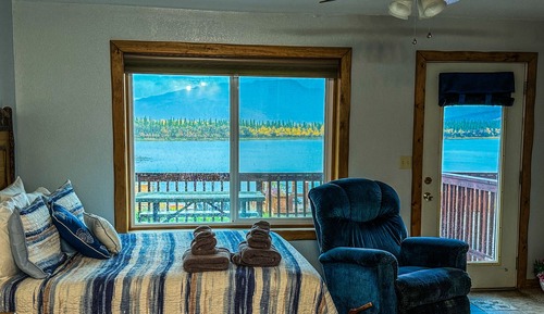 Habitación básica, 2 camas de matrimonio, no fumadores, vistas al lago