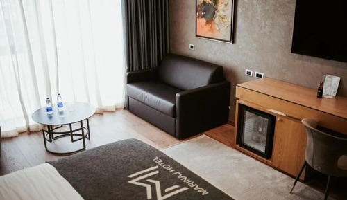 Habitación Deluxe doble, 1 cama de matrimonio grande con sofá cama