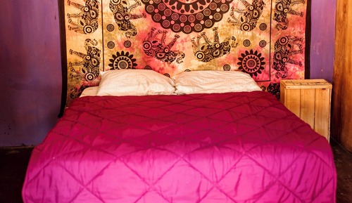 Habitación estándar doble, 1 cama doble, baño compartido