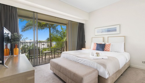 Deluxe Suite, 3 Bedrooms, Jetted Tub, Park View