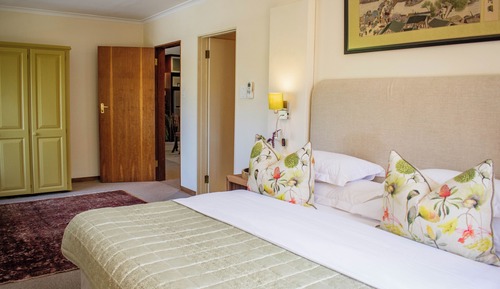 Suite ejecutiva, 1 cama de matrimonio grande, vistas a la montaña