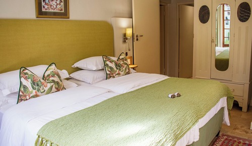 Suite Deluxe, 2 habitaciones, patio, vistas al patio