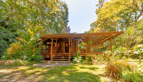 Bungalow Deluxe