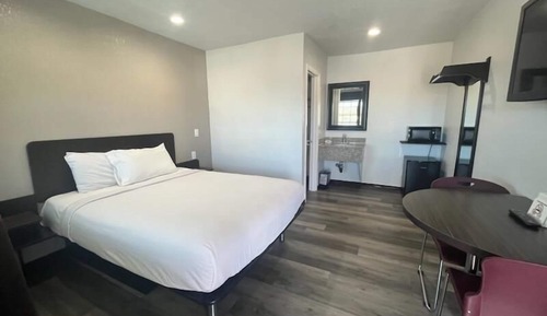 Habitación Deluxe, 1 cama de matrimonio, no fumadores, frigorífico y microondas