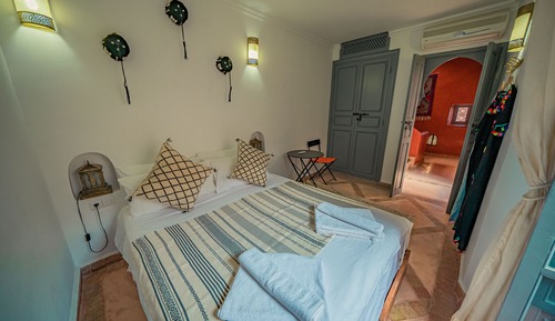 Habitación Confort con 1 cama doble o 2 individuales, 1 cama de matrimonio grande