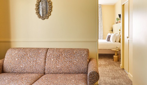 Suite, 1 cama de matrimonio grande con sofá cama