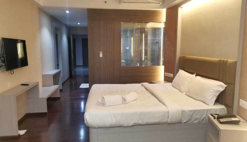 Habitación Deluxe, 1 cama de matrimonio grande, no fumadores, vistas a la ciudad