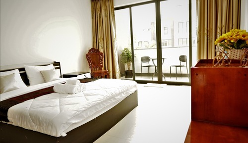 Panoramic Room