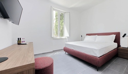 Habitación Deluxe, 1 cama de matrimonio, en una planta alta