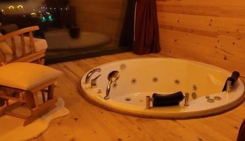 Suite presidencial, varias habitaciones, sauna, vistas al río