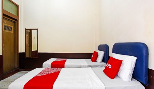 Habitación estándar con 2 camas individuales