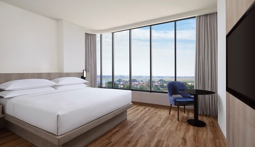 Habitación Deluxe, 1 cama de matrimonio grande, vistas a la ciudad, en esquina