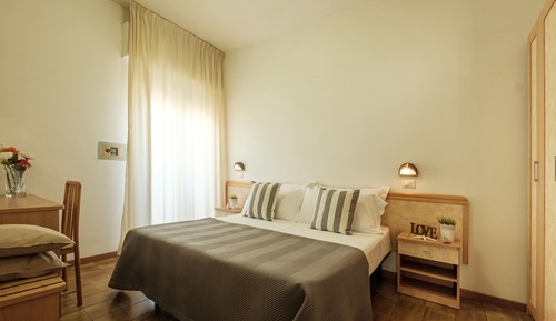 Habitación Confort, 1 cama doble o 2 individuales