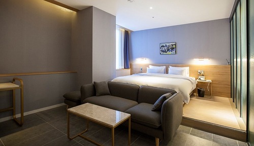 Room (Suite (breakfast provided 12 pyeong e)