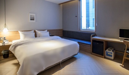 Room (Couple PC room (breakfast provided fr)
