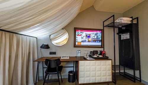 Habitación estándar, 1 cama doble (Cozy Attic Room)