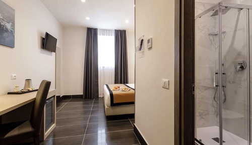 Habitación estándar, 1 cama de matrimonio grande, no fumadores (Converts to 2 Twin Beds)