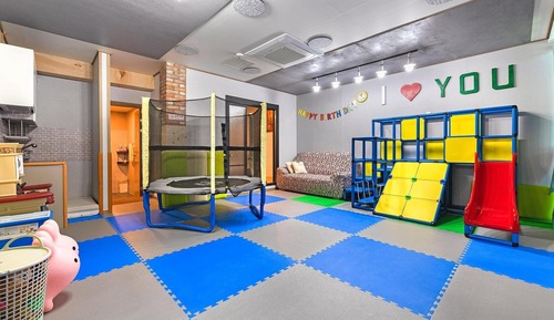 Habitación básica, 2 habitaciones (Pinekids)