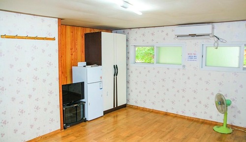 Room (Mulmangcho (Forget-me-not))