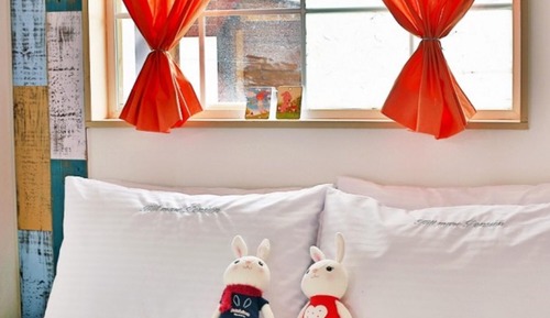 Room (Angel-in-Us)