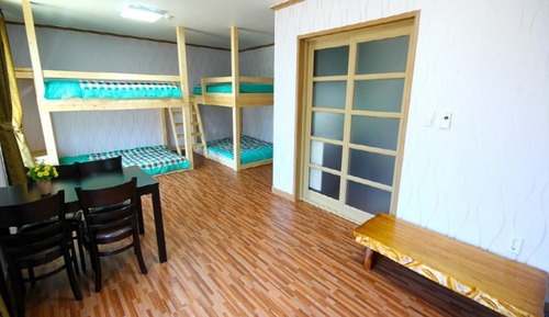 Room (Suncheon Bay No 2 (Group))