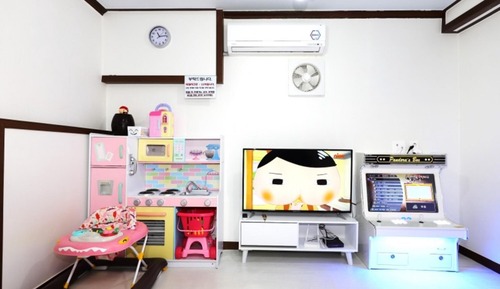 Room (Room 101 (Kids Pool Villa & Jet Spa /)