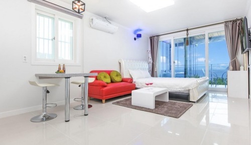 Room (Building B Room 302 (Spa/Ocean View/P)