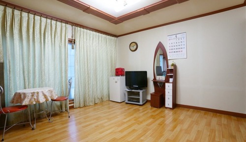 Room (Orion)