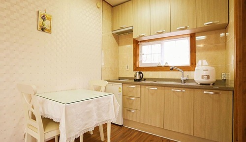 Room (Goodham)