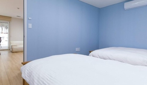 Room (C wing (jet spa))