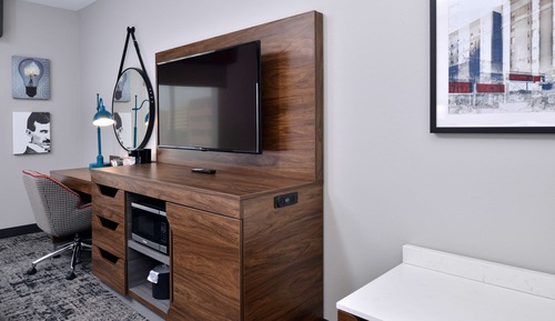Habitación, 2 camas de matrimonio, frigorífico y microondas