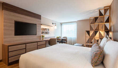 Suite estudio, 1 cama de matrimonio grande con sofá cama, vistas a la ciudad