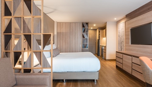 Estudio, 1 cama de matrimonio grande con sofá cama, vistas a la ciudad