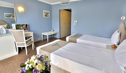 Habitación doble, balcón, vistas al parque
