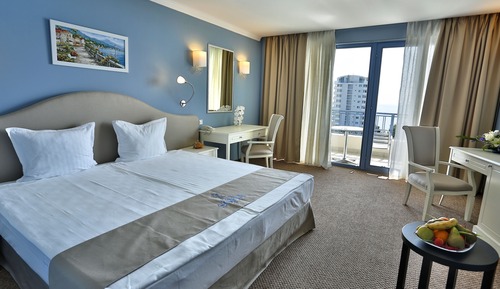 Habitación con 1 cama doble o 2 individuales, balcón, vistas al mar