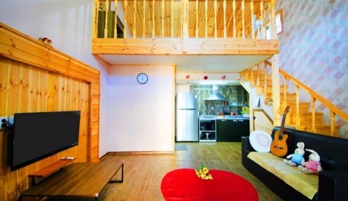 Room (Rose (Double Layer))