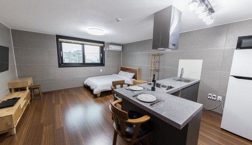 Room (Building D 223 (whirlpool spa))