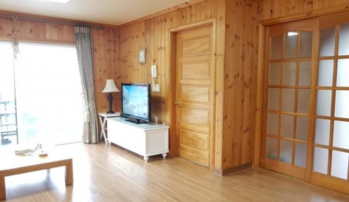 Room (Sea)