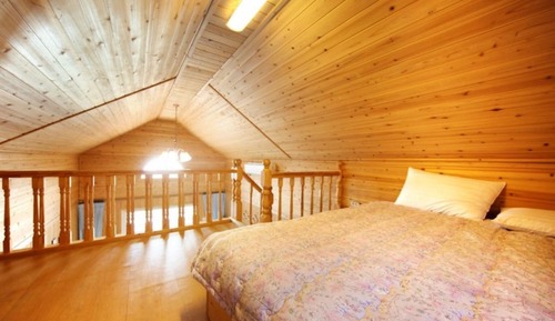 Room (Magnolia)