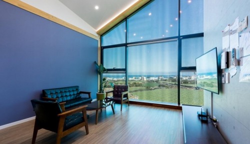 Room (Room 201 (Superior Room or Ocean View)