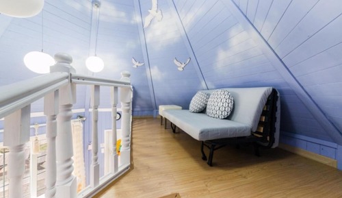 Room (Charmane (glow Unshared House duplex))