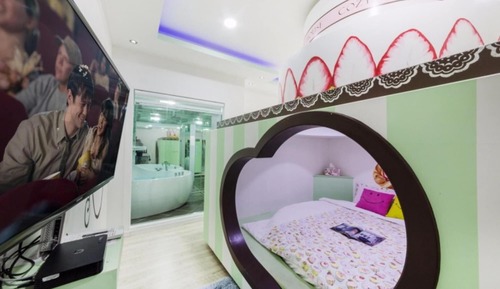 Room (Cake (theme type Unshared House spa))
